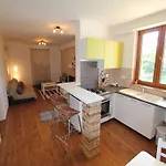 Apartment In Fa Ana With Garden & Terrace