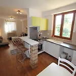 In Fa Ana With Garden & Terrace