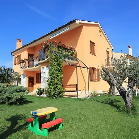 In Fa Ana With Garden & Terrace Apartamento